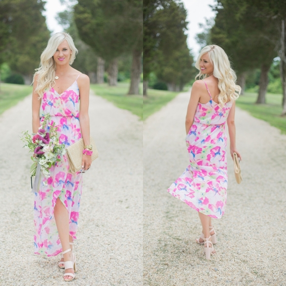 Dresses & Skirts - Floral Chiffon Maxi Dress